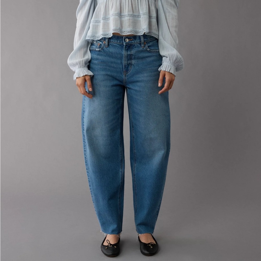 AE Stretch Barrel Jean NWOT